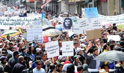 Marrocos: Milhares saíram à rua para pedir reformas