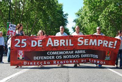 Comemoração do 25 de Abril. Foto de Ana Candeias