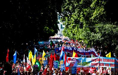 Mais de 300 mil em protesto contra as política de austeridade. 
Foto LUSA