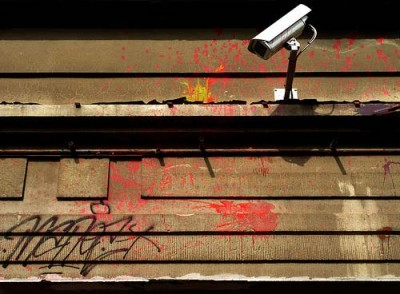 "Torna-se provável que o funcionamento do sistema implique que qualquer cidadão com uma vida mais activa venha a ser filmado dezenas de vezes", o que para a CNPD é um cenário considerado "altamente intrusivo". Foto mafate69/Flickr "Torna-se provável que o funcionamento do sistema implique que qualquer cidadão com uma vida mais activa venha a ser filmado dezenas de vezes", o que para a CNPD é um cenário considerado "altamente intrusivo". Foto mafate69/Flickr