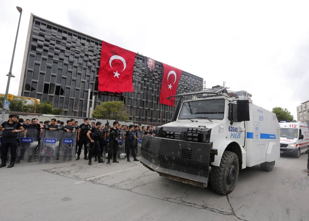 Turquia: Polícia reprime manifestação do 1º de Maio