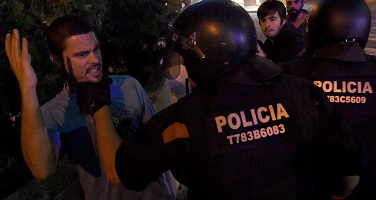 Polícia espanhola cria hashtag de mobilização contra a Catalunha