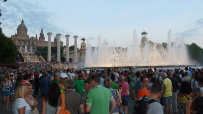 Turistas em Barcelona.