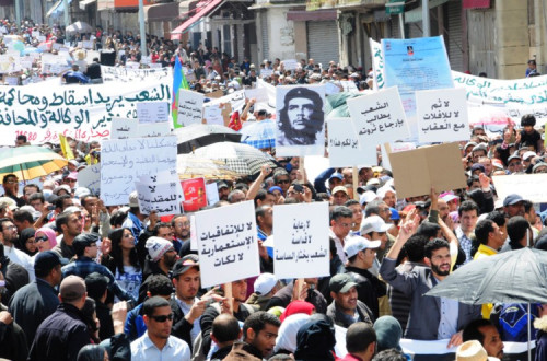 Marrocos: Milhares saíram à rua para pedir reformas