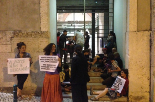 "Artivistas" querem reunião com o ministro da Cultura (que não existe). Foto de Ricardo Moreira