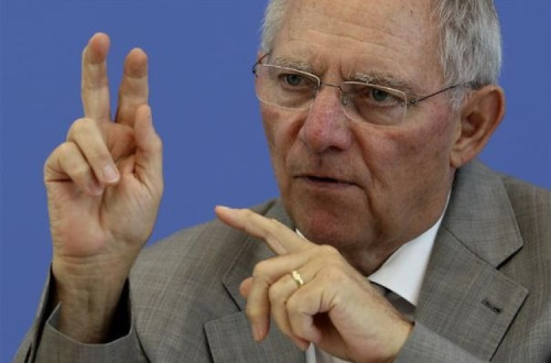 Wolfgang Schäuble desaconselhou Portugal a reclamar a aplicação das condições acordadas para a Grécia na passada segunda-feira, na reunião dos ministros das Finanças da zona euro, referindo que Atenas é um “caso muito específico”.