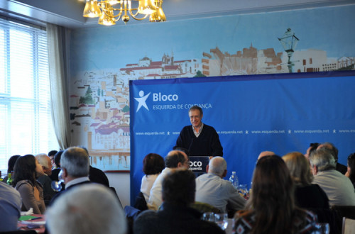 O coordenador do Bloco afirmou, durante um almoçou em Coimbra, que a política do FMI vai agravar a pobreza, as injustiças e o desemprego. Foto de Paulete Matos.