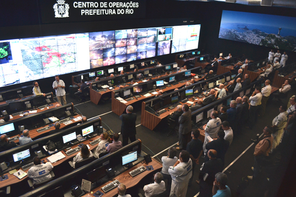 Centro de controle de Cidades Inteligentes da IBM no Rio de Janeiro
