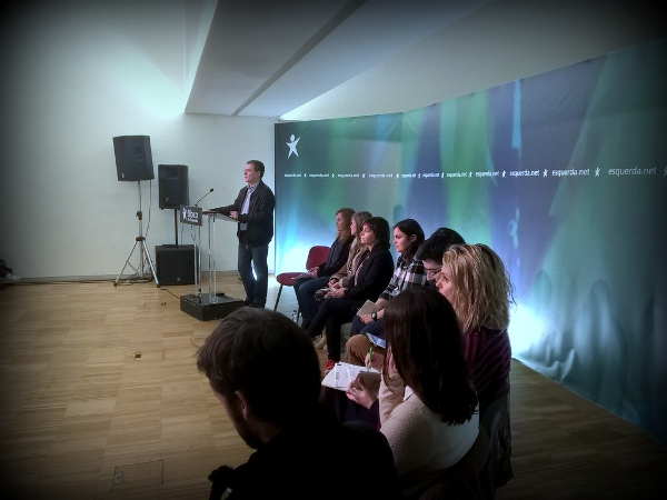 Pedro Soares intervindo na sessão do Bloco de Esquerda em Braga