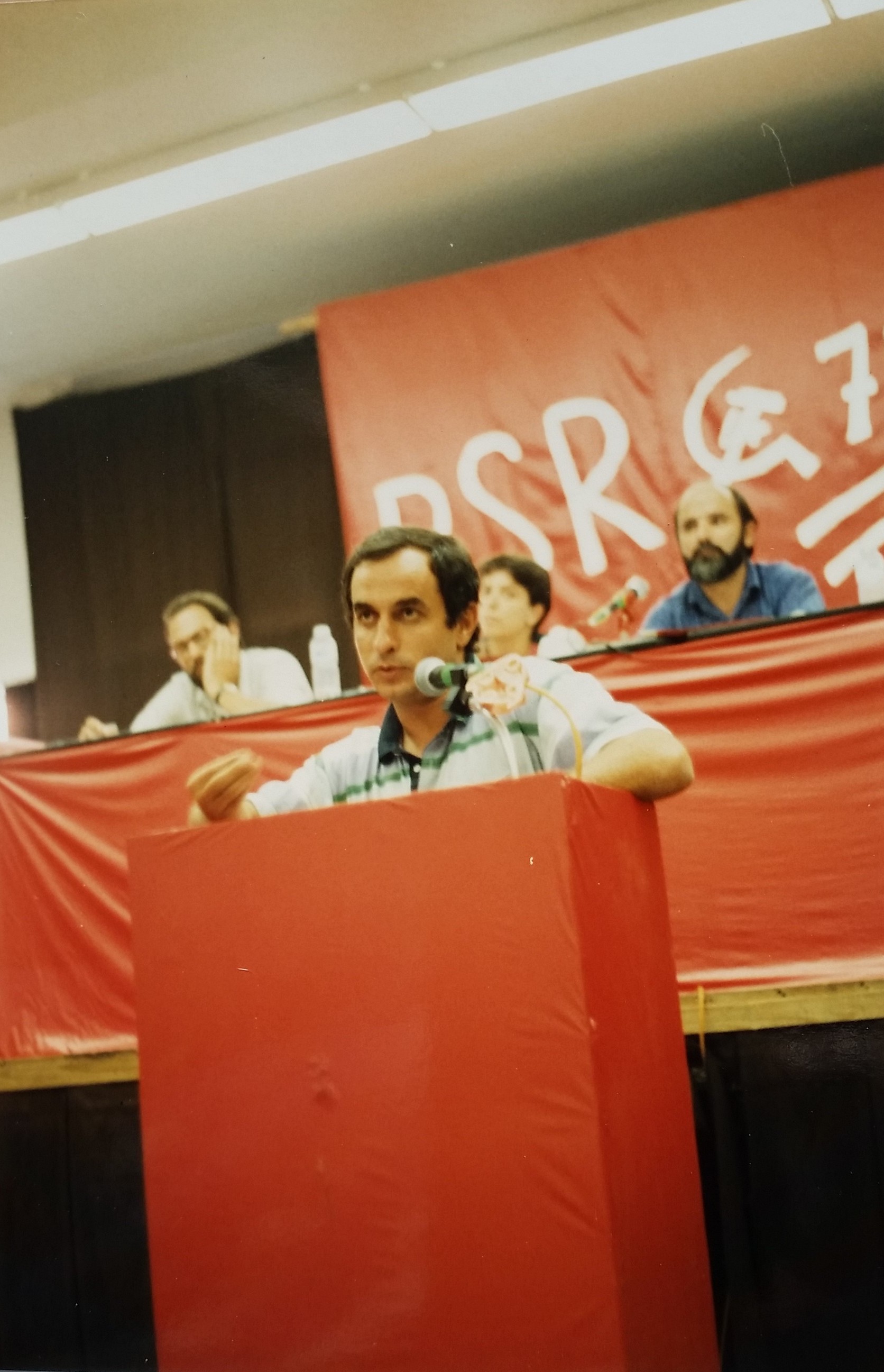 Congresso do PSR em 1990, com Miguel Graça em segundo plano. Foto de João Louçã. 