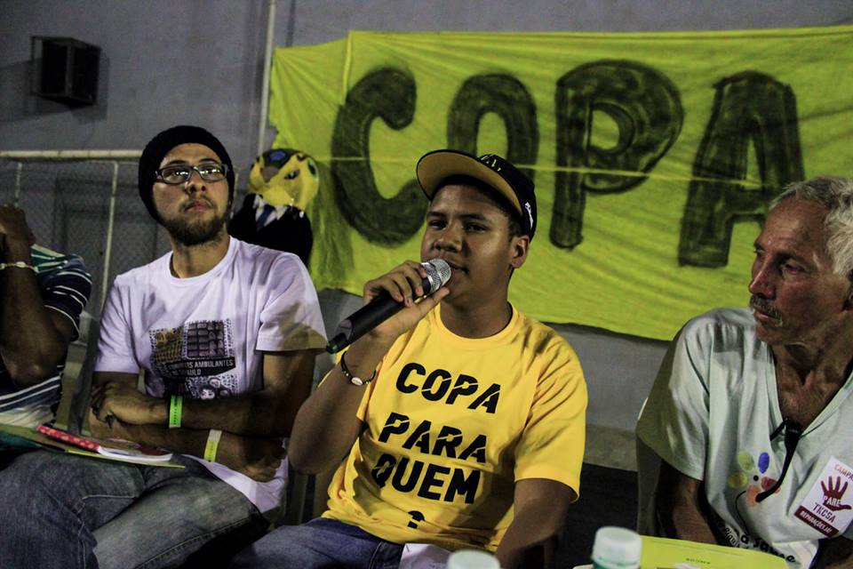 Encontro dos Atingidos: "Afirmamos que a Copa e as Olimpíadas estão a serviço de um modelo de país e de mundo que não atende aos interesses gerais do povo trabalhador e dos setores oprimidos pelo sistema capitalista". Foto da Ancop