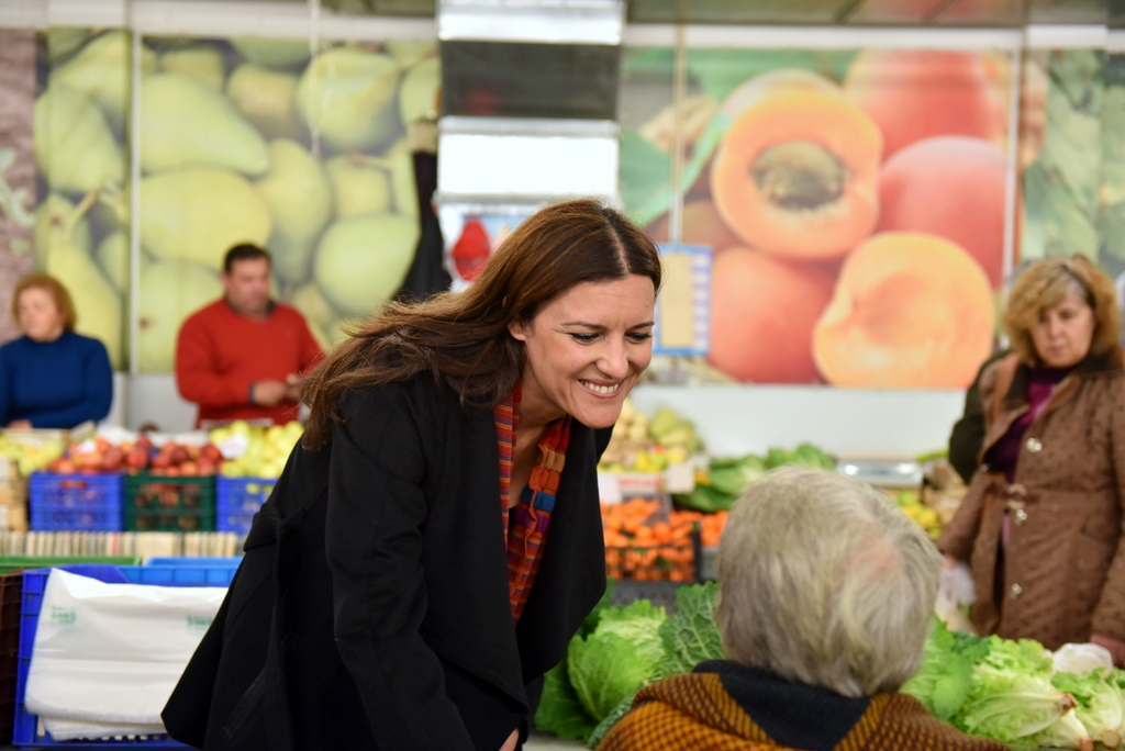 Marisa Matias no Mercado Municipal do Fundão
