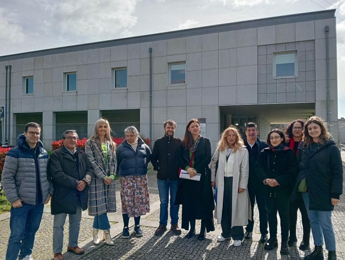 Encontro com funcionários judiciais e representantes do sindicato