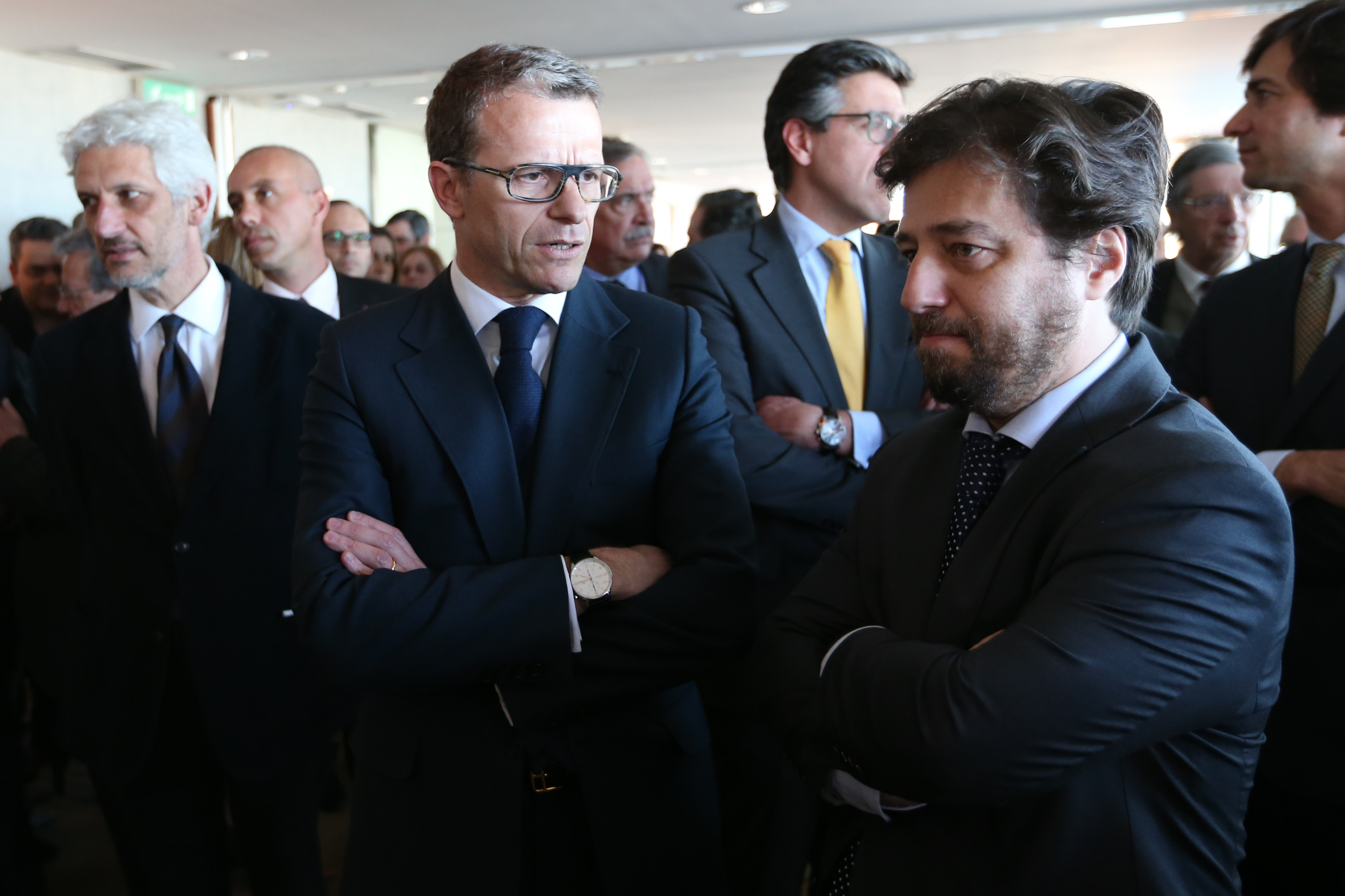 Depois de Alberto da Ponte ser demitido por Miguel Poiares Maduro (à direita) através do CGI presidido por António Feijó (à esquerda), é nomeado Gonçalo Reis (ao centro), ex-deputado e ex-vereador do PSD.  