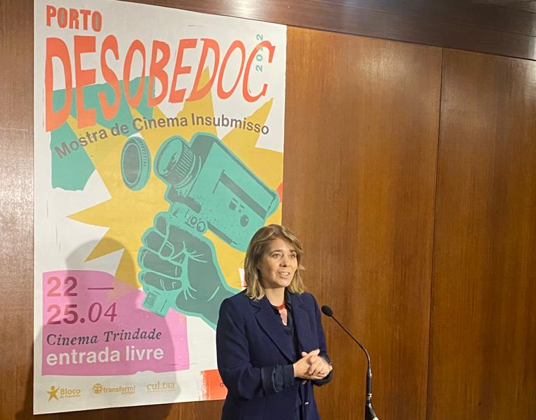 Catarina Martins na conferência de imprensa de apresentação do Desobedoc 2022 - foto esquerda.net