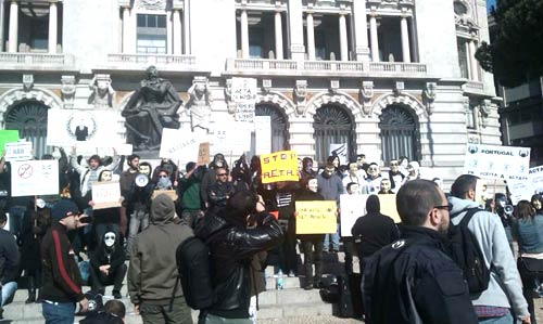 Manifestação em frente à Câmara do Porto
