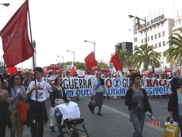 Manifestação portuguesa contra a guerra do Iraque 