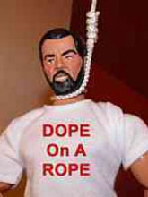 Boneco americano imitando a execução de Saddam Hussein