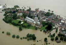 Inundações em Gloucester - foto da Lusa