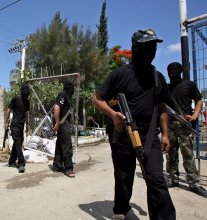 Milicianos do Hamas na faixa de Gaza - Foto da Lusa