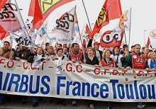 Toulouse manifestação de trabalhadores da Airbus