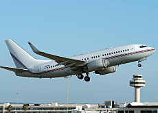 Avião a descolar