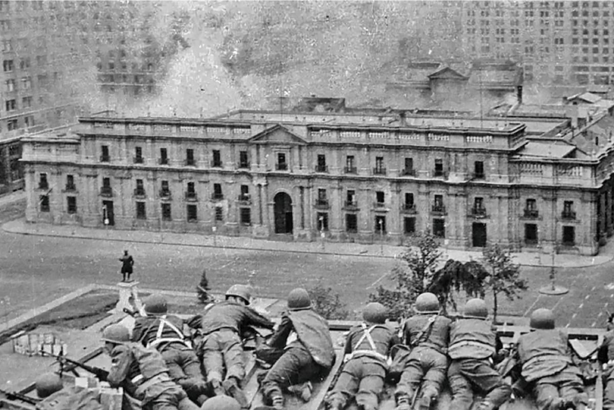 Bombardeamento do palácio de La Moneda.