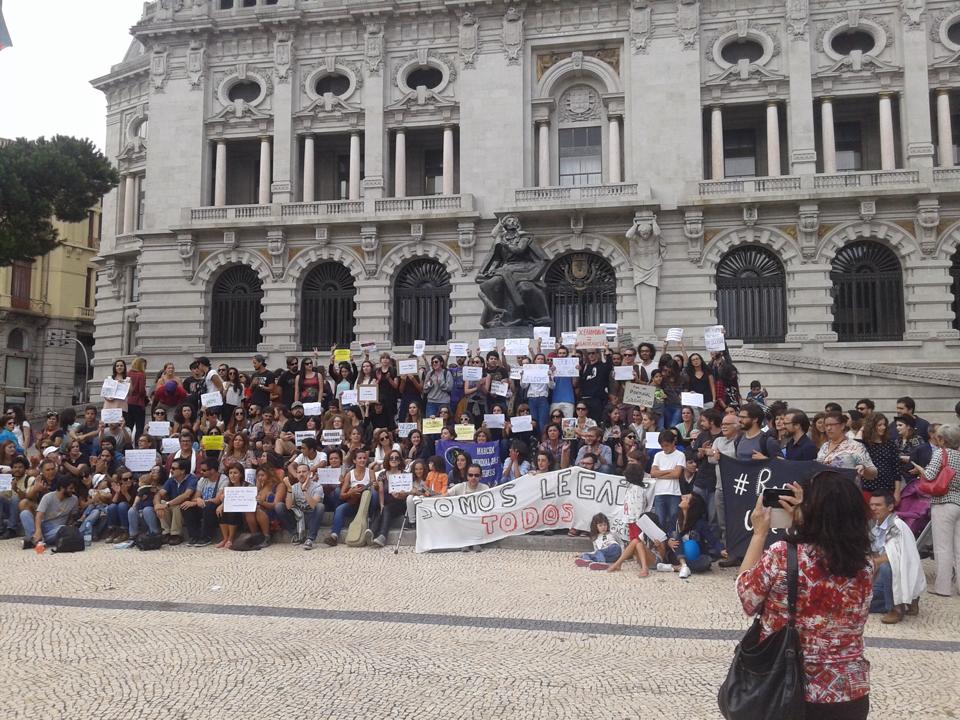 Concentração no Porto, que contou com a presença do deputado José Soeiro.