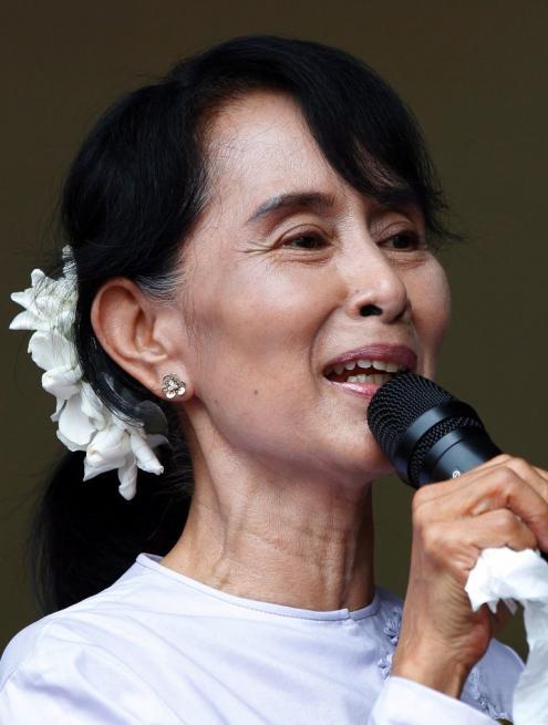Aung San Suu Kyi em 2012, quando recebeu o prémio Novel da Paz. Foto de Barbara Walton/EPA.