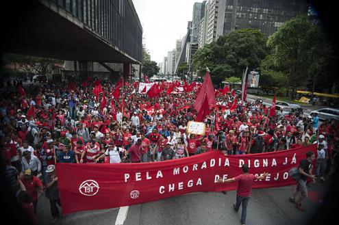 Os movimentos sociais têm muita vitalidade, mas é querer demais que eles possam desenhar e conceber claramente um projeto de futuro para além do capital. Foto Agência Brasil.