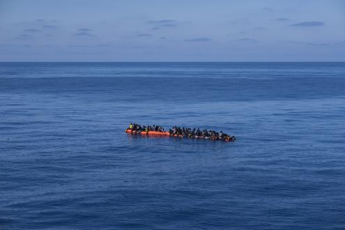 Para o The Guardian, o processo italiano “parece mostrar que as autoridades de Roma sabiam que as autoridades líbias estavam ou pouco dispostas ou mesmo incapazes de lidar com os barcos com migrantes no mar".
