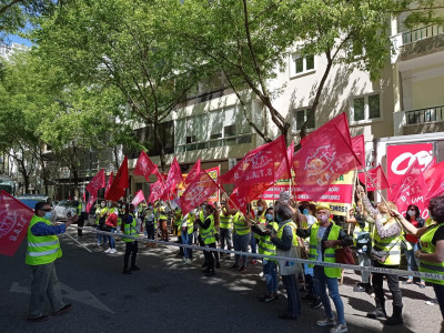 Trabalhadoras da limpeza dos hospitais em manifestação. Maio de 2021. Foto do facebook de Isabel Pires.