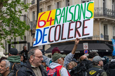 Cartaz "64 motivos de raiva