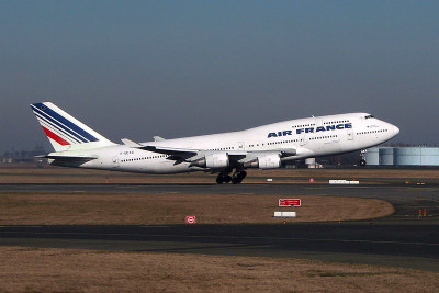 Avião no Aeroporto Charles de Gaulle em Paris. Foto de Andrew E. Cohen/Flickr.