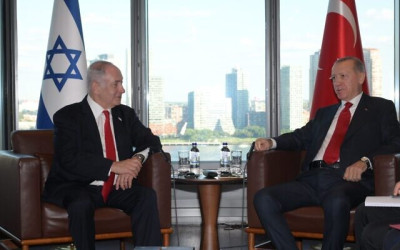 Netanyahu e Erdogan a falarem de genocídio