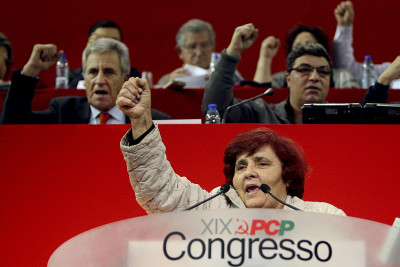 Odete Santos no XIX Congresso do PCP. Foto de TIAGO PETINGA/LUSA.