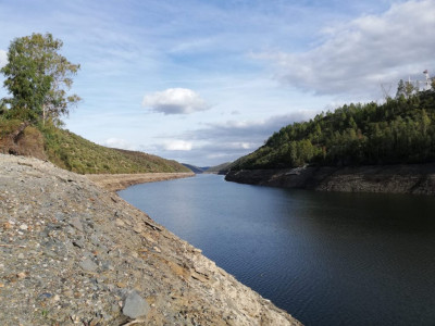 Rio Tejo junto à margem de Cedilho 