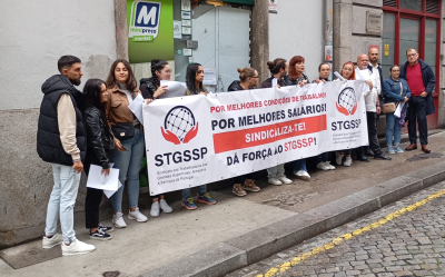 Concentração frente ao Minipreço