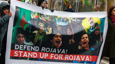 Protesto da comunidade curda em Bruxelas.