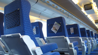 interior do comboio da CP