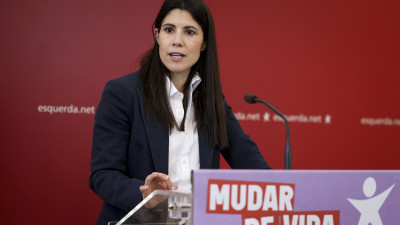 Mariana Mortágua em conferência de imprensa sobre o Relatório Anual de Segurança Interna