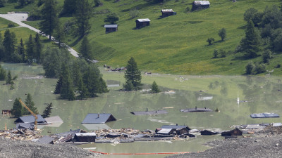 Imagens de Blatten este sábado.