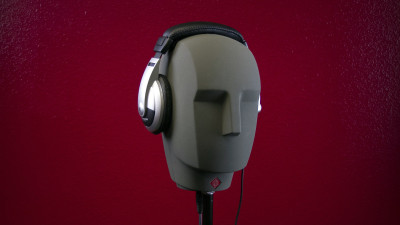 cabeça de manequim com headphones