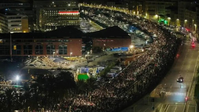 40.000 pessoas juntaram-se em Génova na saída da componente italiana da Flotilha.