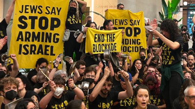 Protesto da Jewsh Voice for Peace junto ao gabinete de senadores dos EUA