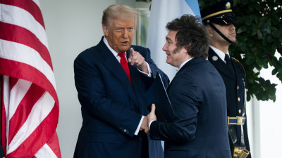 Trump com Milei.