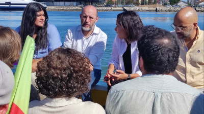 Joana Mortágua, Rui Tavares e os cabeças de lista da coligação Bloco/Livre no Seixal.