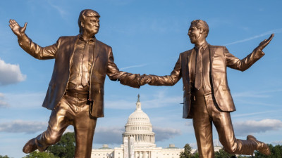 Estátua de Trump e Epstein