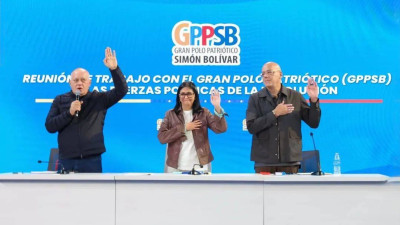Diosdado Cabello, Delcy Rodriguez e Jorge Rodriguez