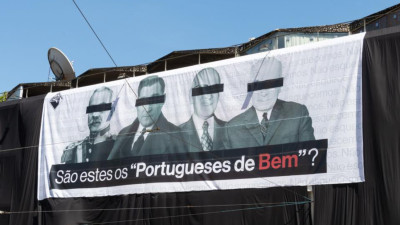Lona em protesto contra a marcha do Chega em Coimbra, 2021